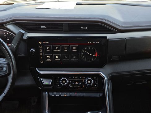 Used 2024 GMC Sierra 3500 Denali w/ Denali Reserve Package image 35