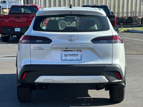 New 2026 Toyota Corolla Cross L image 4