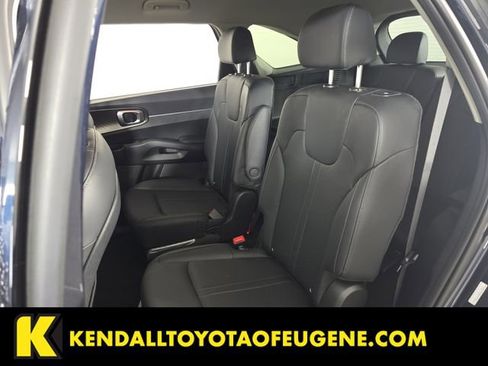 Used 2023 Kia Sorento EX image 20