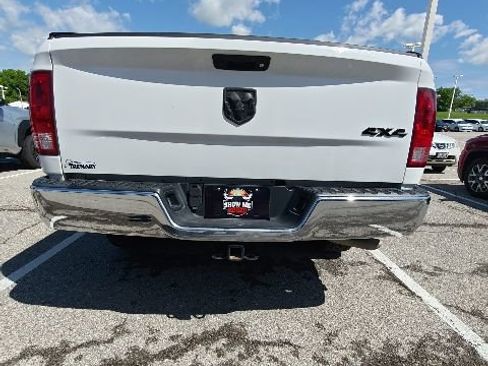 Used 2020 RAM 1500 Tradesman w/ Chrome Appearance Group AWD/4WD image 9
