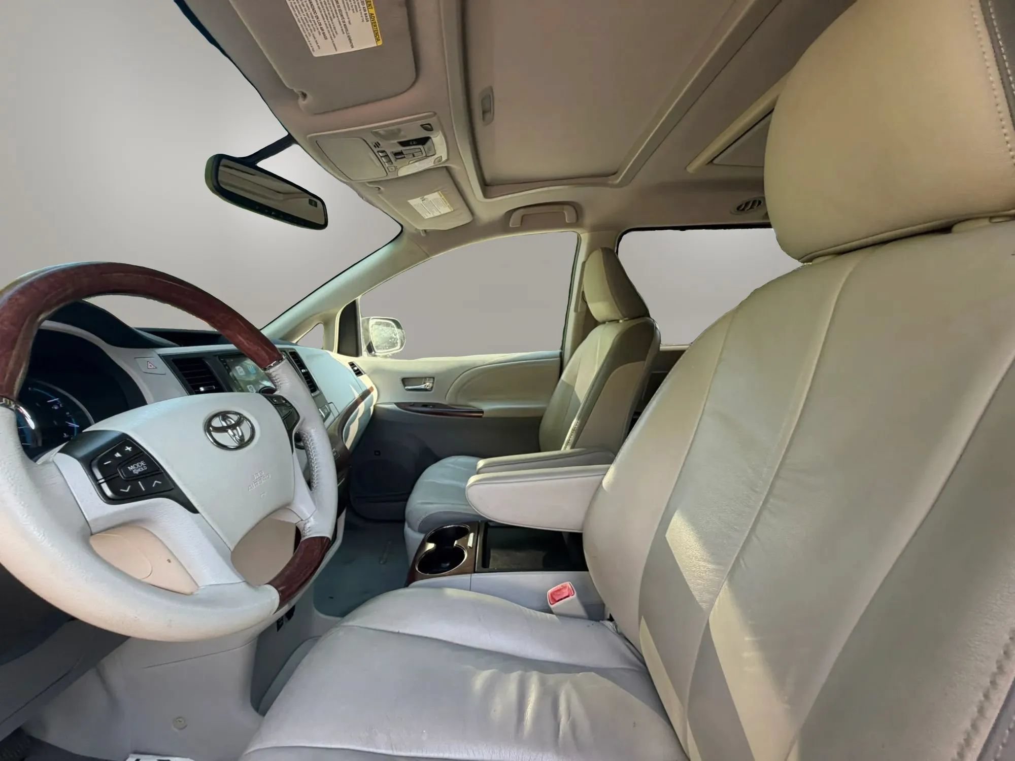 Used 2011 Toyota Sienna Limited w/ Premium Pkg FWD image 11