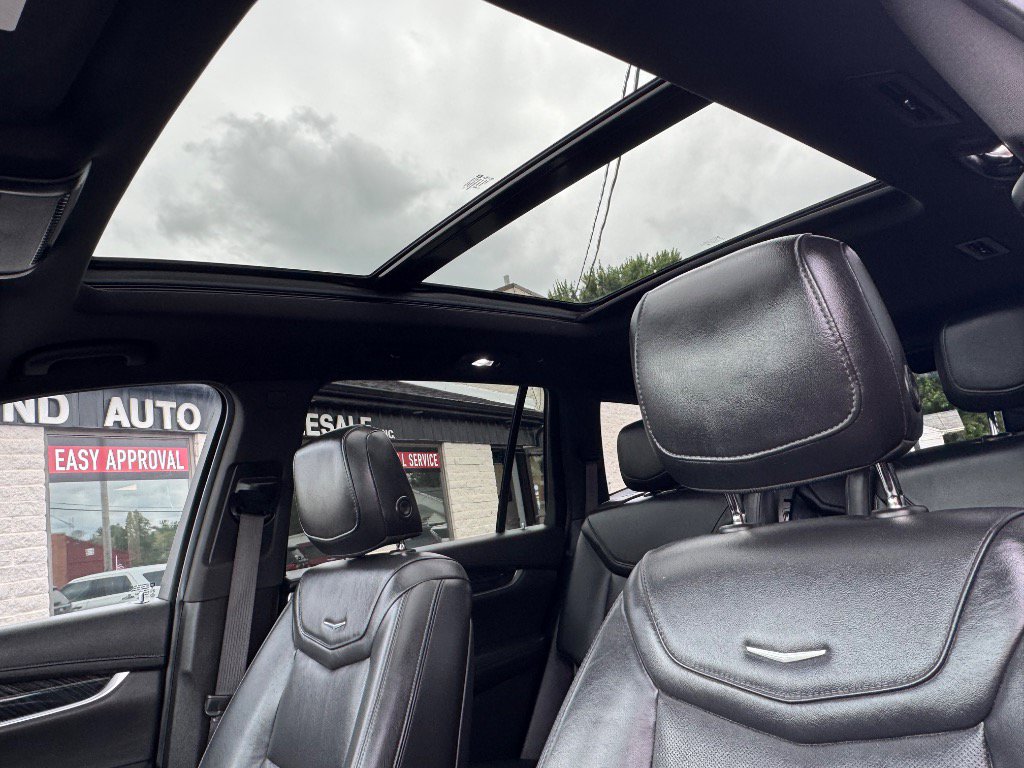 Used 2021 Cadillac XT6 Premium Luxury FWD image 29