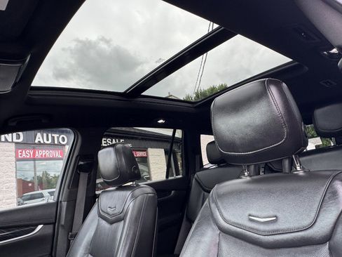 Used 2021 Cadillac XT6 Premium Luxury FWD image 29