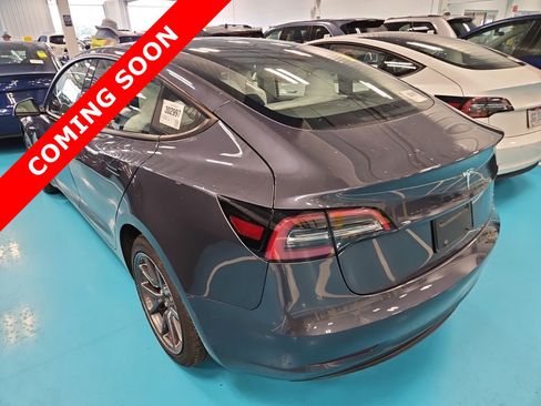 Used 2023 Tesla Model 3 Standard Range RWD image 5