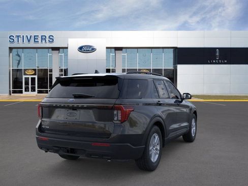New 2026 Ford Explorer Active image 8