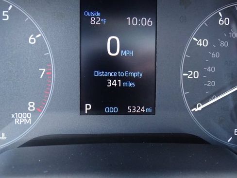Used 2024 Toyota Corolla SE w/ SE Premium Package FWD image 14
