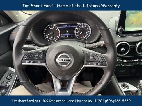 Used 2023 Nissan Sentra SR FWD image 18