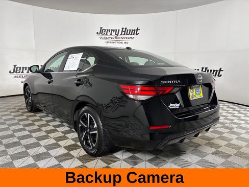 Used 2024 Nissan Sentra SV FWD image 7