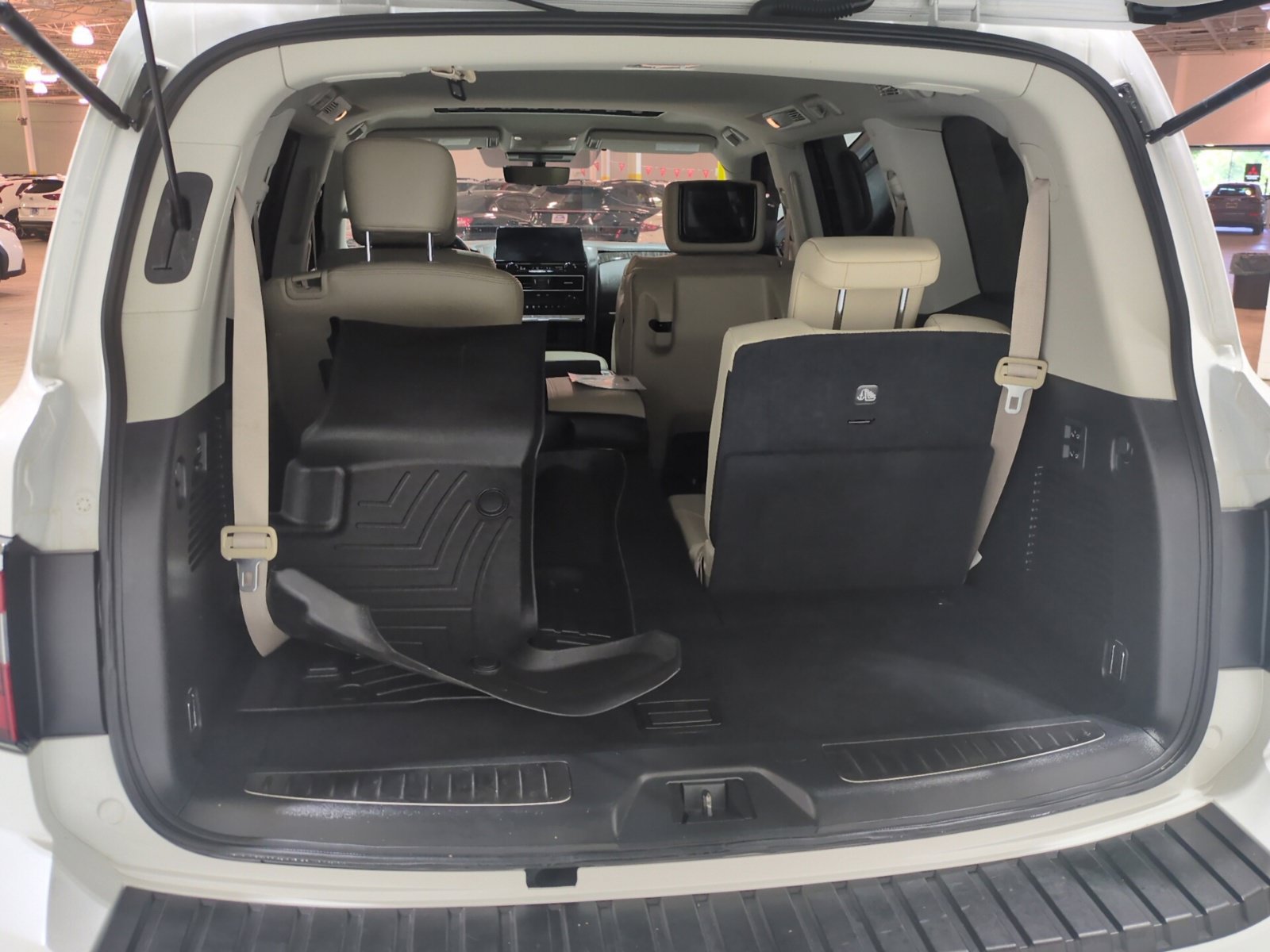 Used 2022 Nissan Armada Platinum AWD/4WD image 15