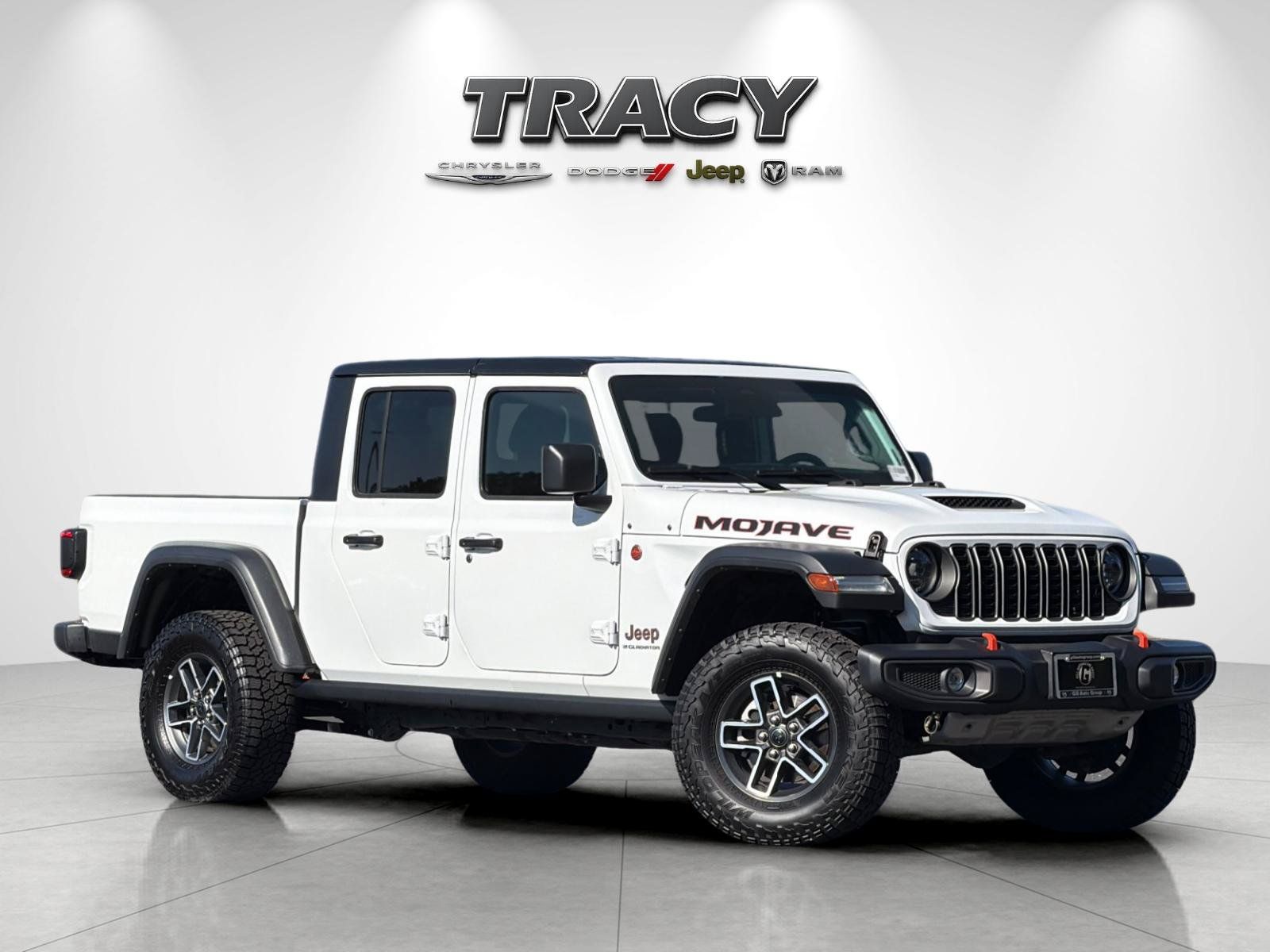 Used 2026 Jeep Gladiator Mojave AWD/4WD image 2