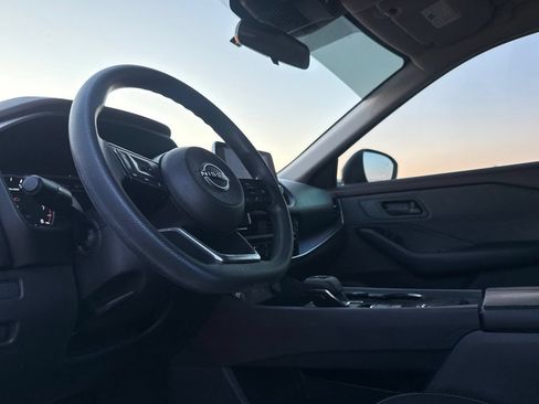 Used 2023 Nissan Rogue S FWD image 37
