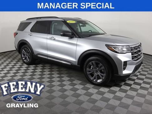 Certified 2025 Ford Explorer Active w/ Active Comfort Package AWD/4WD image 1
