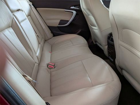 Used 2017 Buick Regal Premium w/ Driver Confidence Package #2 image 39