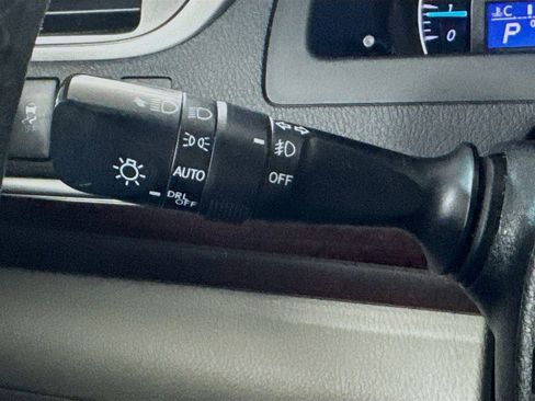 Used 2014 Toyota Camry XLE image 13