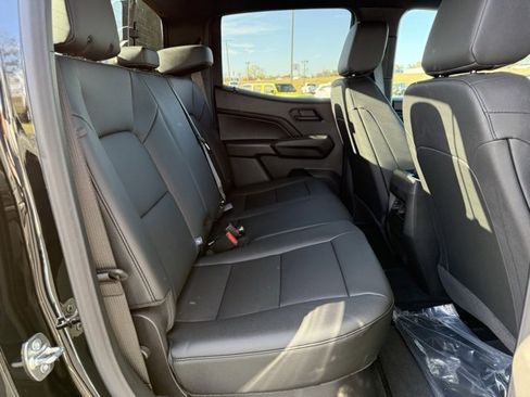 New 2025 Chevrolet Colorado Trail Boss w/ Midnight Edition image 13