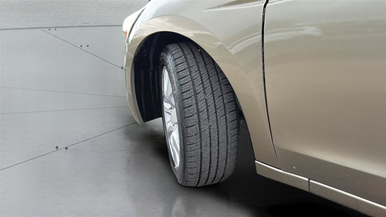 Used 2009 Honda Accord EX-L image 32