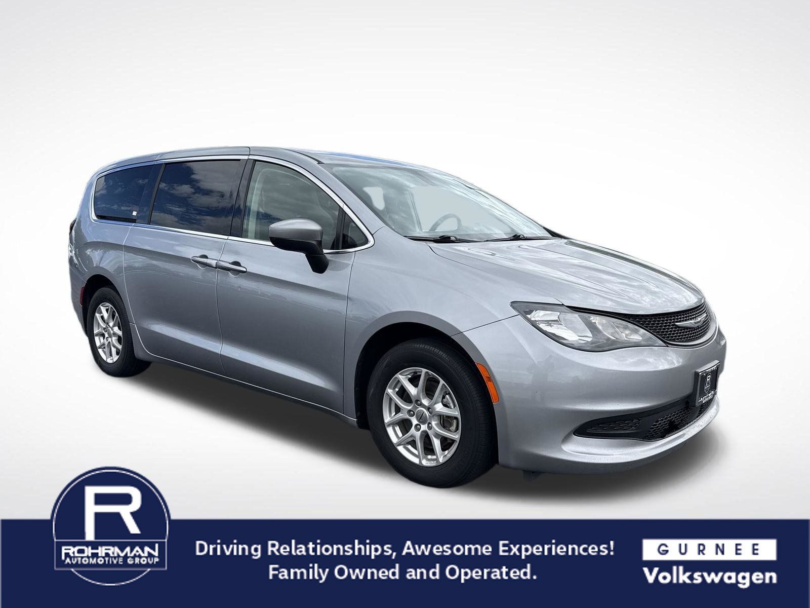 Used 2021 Chrysler Voyager LX FWD image 2