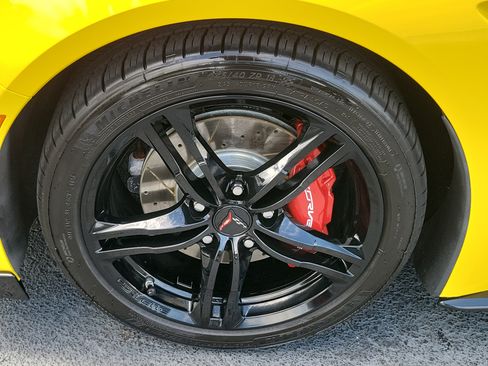 Used 2016 Chevrolet Corvette Stingray Convertible w/ 3LT Preferred Equipment Group RWD image 11