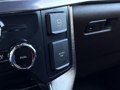 Used 2025 Ford F150 King Ranch image 23