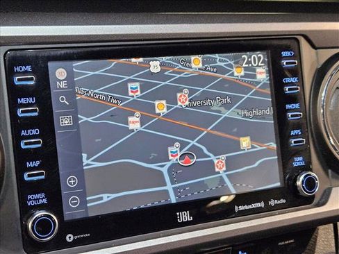 Used 2020 Toyota Tacoma Limited image 12