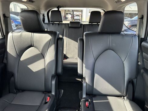 Certified 2025 Toyota Grand Highlander XLE image 12