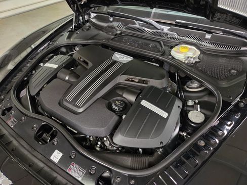 Used 2018 Bentley Flying Spur V8 AWD/4WD image 51