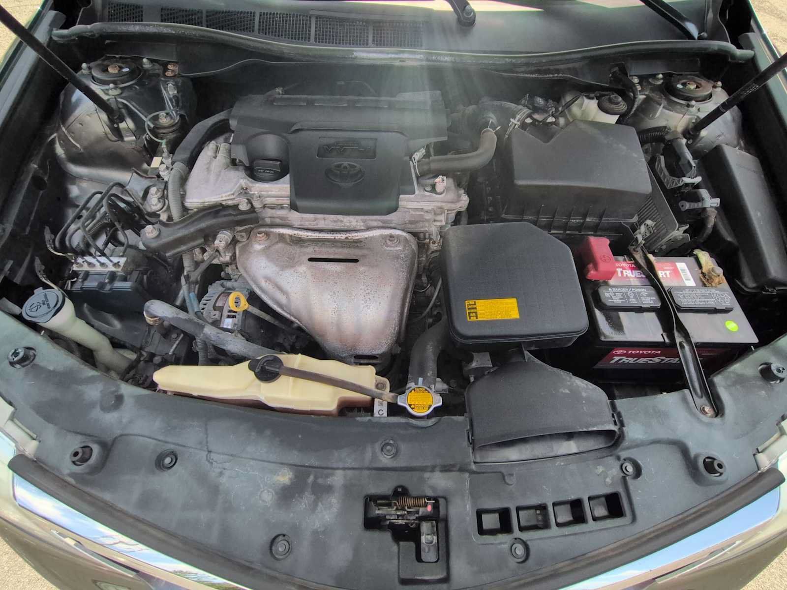 Used 2012 Toyota Camry LE FWD image 15
