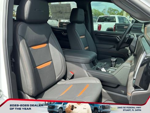 New 2026 GMC Sierra 1500 AT4 w/ AT4 Premium Package image 17