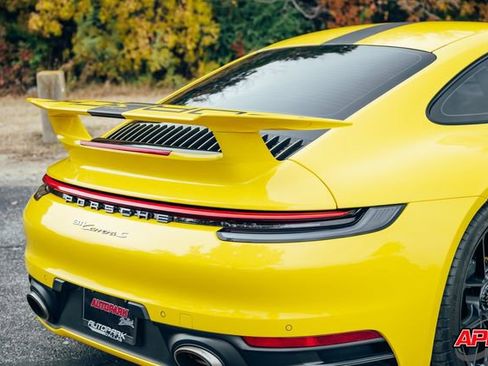 Used 2020 Porsche 911 Carrera S image 37