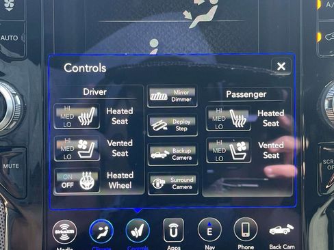 Used 2021 RAM 1500 Limited w/ Night Edition image 19