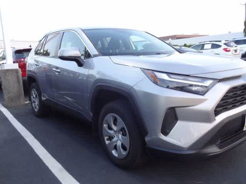 Used 2023 Toyota RAV4 LE AWD/4WD image 2