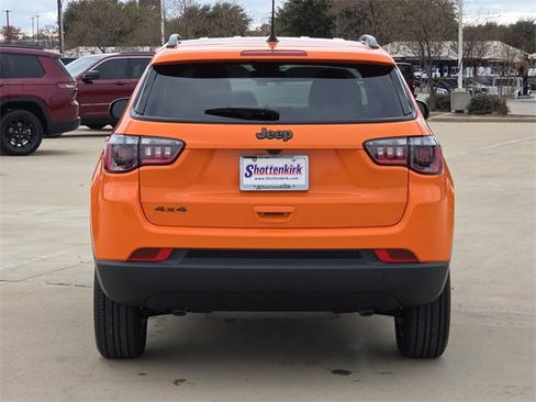 New 2026 Jeep Compass Latitude image 7