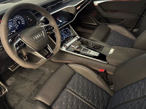 Used 2025 Audi RS 6 performance image 9