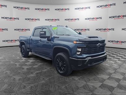 Used 2025 Chevrolet Silverado 2500 Custom w/ Custom Convenience Package