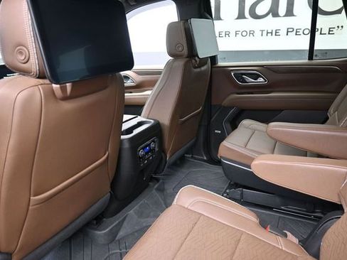 Used 2023 Chevrolet Tahoe High Country w/ Advanced Technology Package AWD/4WD image 25