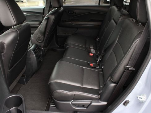 Used 2023 Honda Passport EX-L image 17