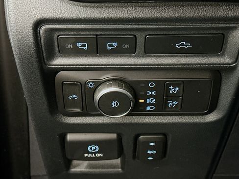 Used 2021 Ford F150 XLT w/ Equipment Group 302A High image 17