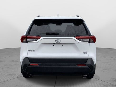 Used 2019 Toyota RAV4 XLE Premium w/ Cold Weather Package image 4