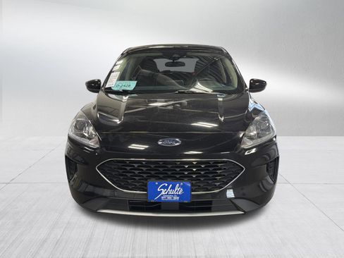 Used 2020 Ford Escape SE image 2