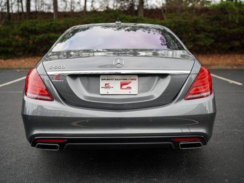 Used 2017 Mercedes-Benz S 550 Sedan image 8