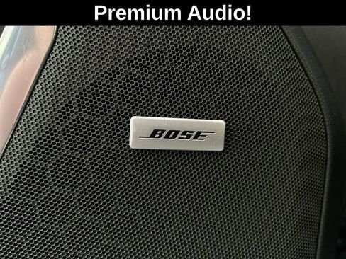 Used 2024 Chevrolet Tahoe LT AWD/4WD image 32