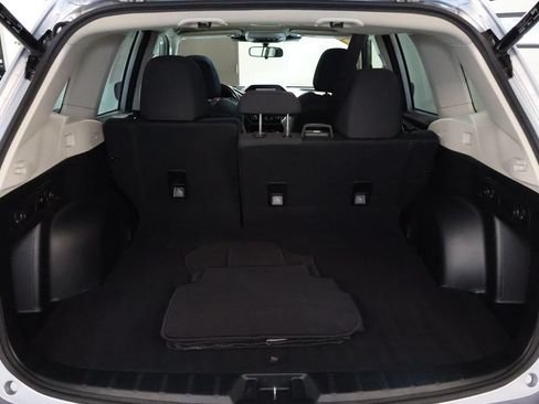 Used 2023 Subaru Forester Premium AWD/4WD image 17