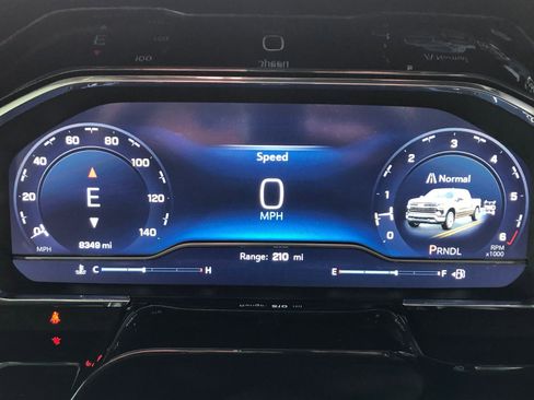 Used 2025 Chevrolet Silverado 1500 LT image 30