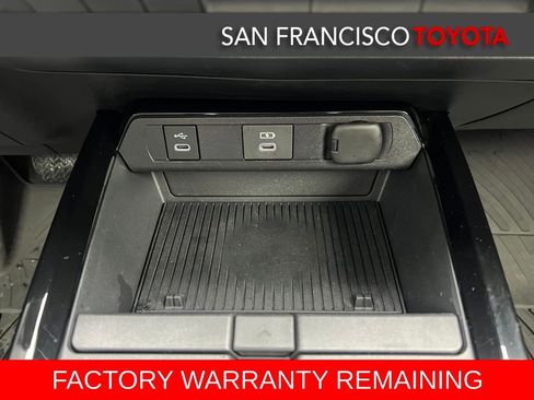 Used 2023 Toyota Prius XLE image 27