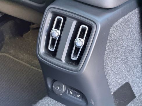 Certified 2023 Volvo C40 P8 Recharge Ultimate AWD/4WD image 14