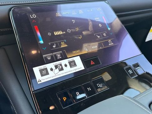 New 2026 INFINITI QX80 Autograph w/ Premium Cargo Package image 26