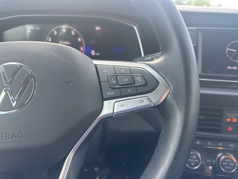 Used 2024 Volkswagen Jetta SE image 15