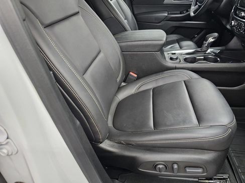 Used 2023 Chevrolet Traverse LT w/ LPO, Floor Liner Package AWD/4WD image 23