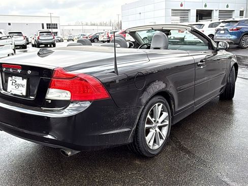 Used 2011 Volvo C70 T5 image 22