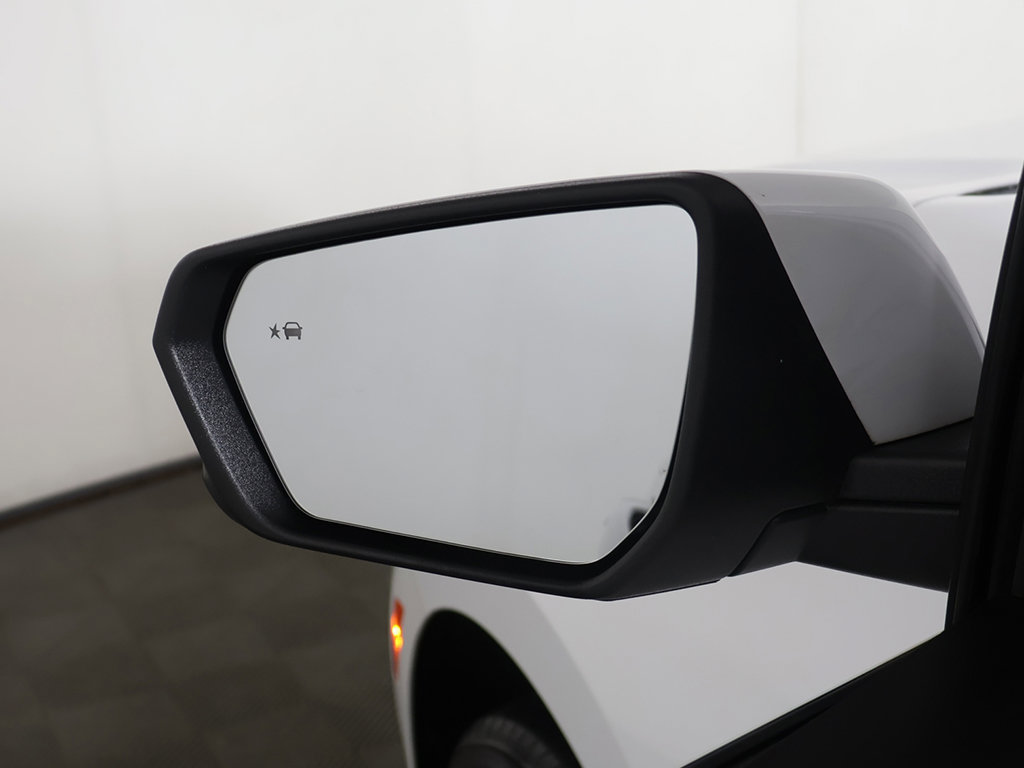 Used 2024 Chevrolet Equinox LT AWD/4WD image 31